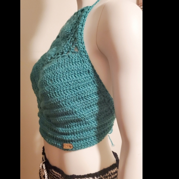 Turquoise crochet star handmade halter crop top - Picture 4 of 4
